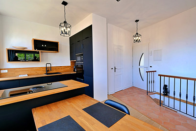 French property for sale in Saint-Raphaël, Var - €445,000 - photo 3