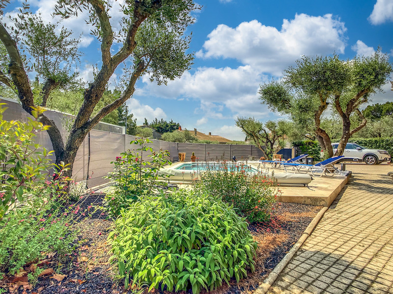 French property for sale in Les Angles, Gard - €549,000 - photo 10