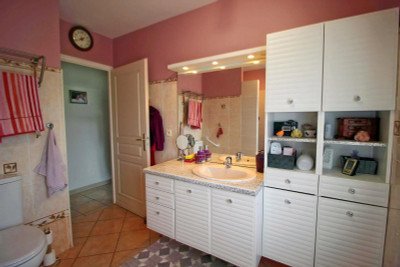 French property for sale in Lalinde, Dordogne - €266,000 - photo 9