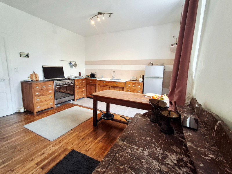 French property for sale in Maisonnais-sur-Tardoire, Haute-Vienne - €165,240 - photo 2