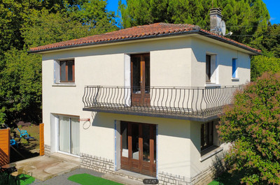 Maison à vendre à Ruffec, Charente, Poitou-Charentes, avec Leggett Immobilier