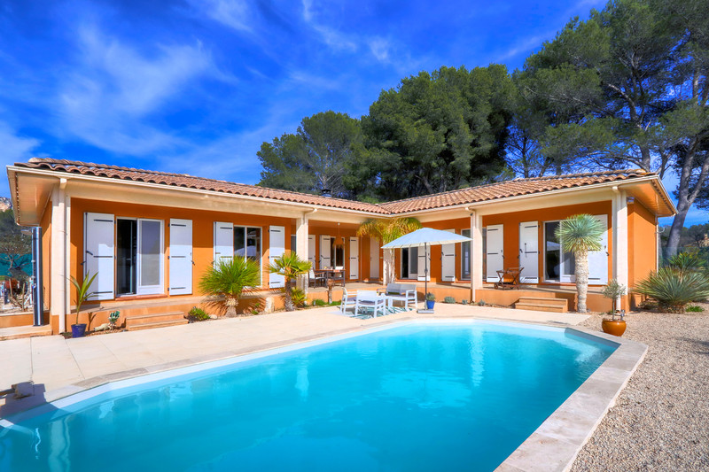 Propriété à vendre à Mérindol, Vaucluse - 695 000 €