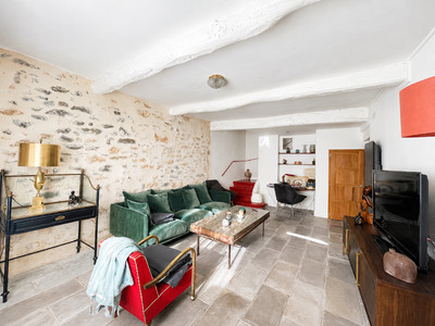 French property for sale in Valros, Hérault - €215,000 - photo 2