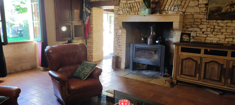 French property for sale in Chaunay, Vienne - €245,030 - photo 7