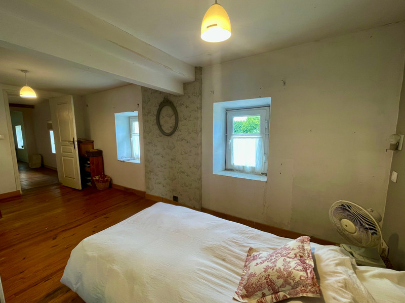 French property for sale in Bedenac, Charente-Maritime - €214,000 - photo 9
