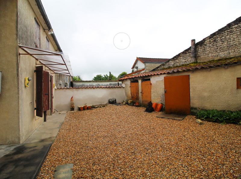 French property for sale in Chives, Charente-Maritime - €56,600 - photo 10