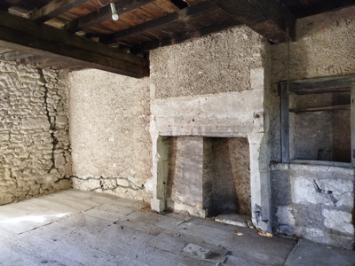 French property for sale in Saint-Martial-Viveyrol, Dordogne - €51,600 - photo 6