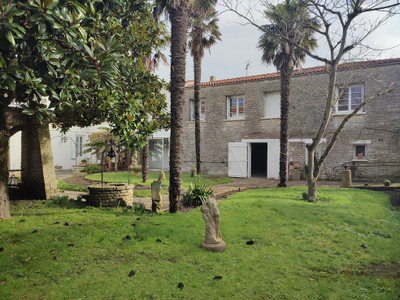 French property for sale in Le Château-d'Oléron, Charente-Maritime - €997,500 - photo 3