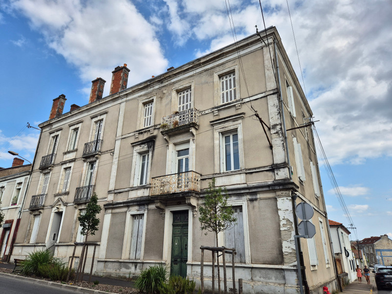 French property for sale in Périgueux, Dordogne - €299,000 - photo 0
