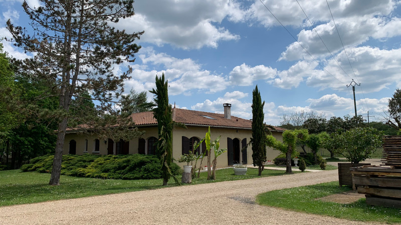 Maison à vendre à Moulin-Neuf, Dordogne - 424 000 € - photo 1