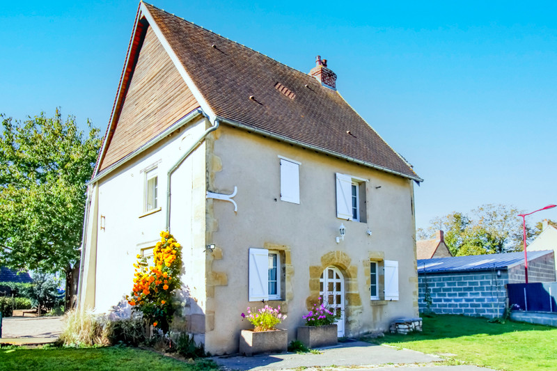 Maison à vendre à Saint-Pierre-en-Auge, Calvados - 210 000 € - photo 1
