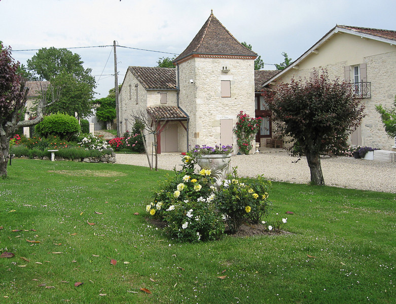 French property for sale in Duras, Lot-et-Garonne - €550,000 - photo 1