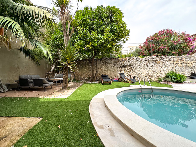 Maison à vendre à Antibes, Alpes-Maritimes - 2.299.000 € - photo 1