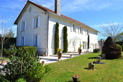house for sale in Charente