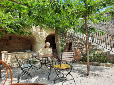 French property for sale in Barjac, Gard - €650,000 - photo 6