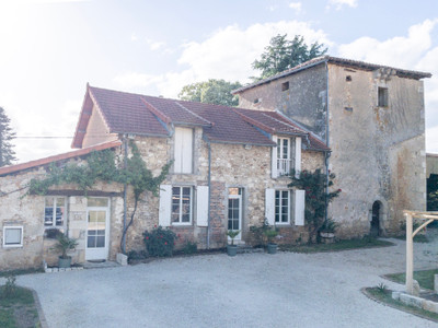 French property for sale in Chasseneuil-sur-Bonnieure, Charente - €327,000 - photo 4