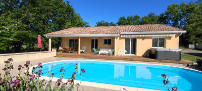 Maison à vendre à Fargues-Saint-Hilaire, Gironde, Aquitaine, avec Leggett Immobilier