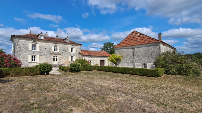 French property for sale in La Tour-Blanche-Cercles, Dordogne - €650,000 - photo 1