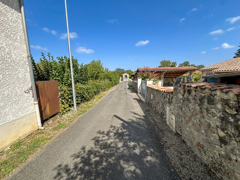 French property for sale in Sos, Lot-et-Garonne - €40,000 - photo 9