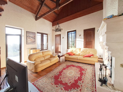 French property for sale in Melle, Deux-Sèvres - €219,350 - photo 3