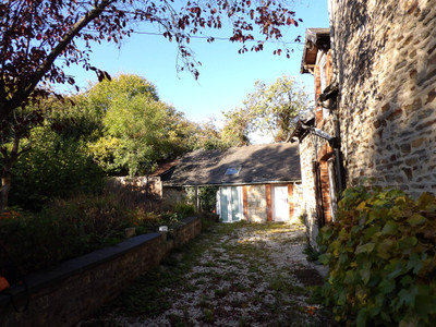 French property for sale in Saint-Julien-du-Terroux, Mayenne - €162,000 - photo 1