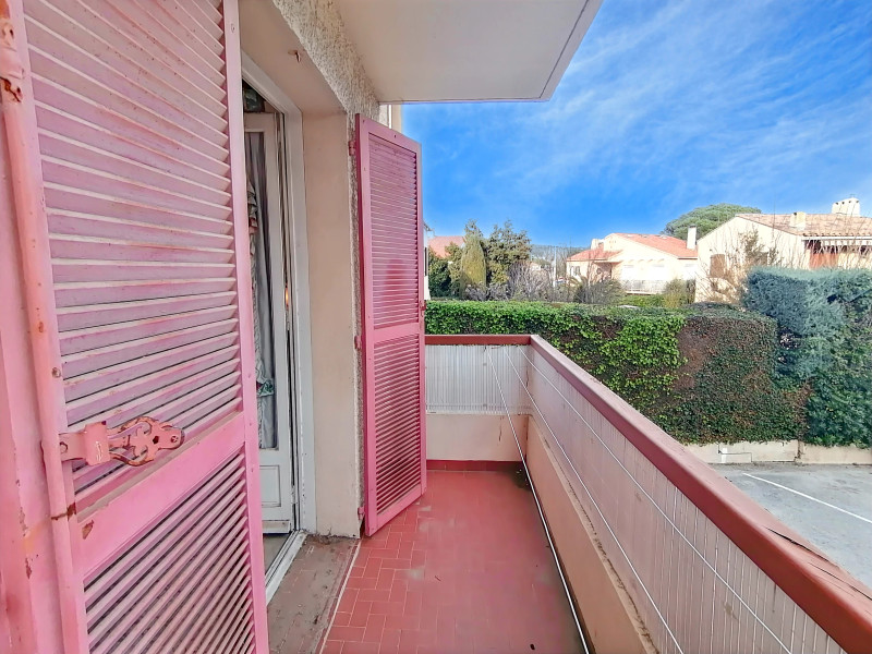 French property for sale in Six-Fours-les-Plages, Var - €349,000 - photo 11