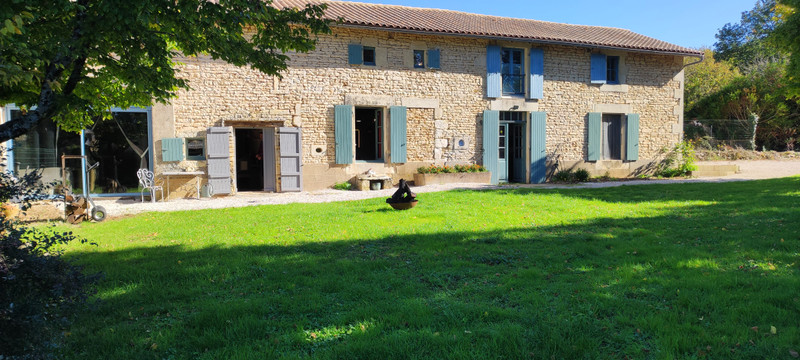 French property for sale in Chaunay, Vienne - €245,030 - photo 0