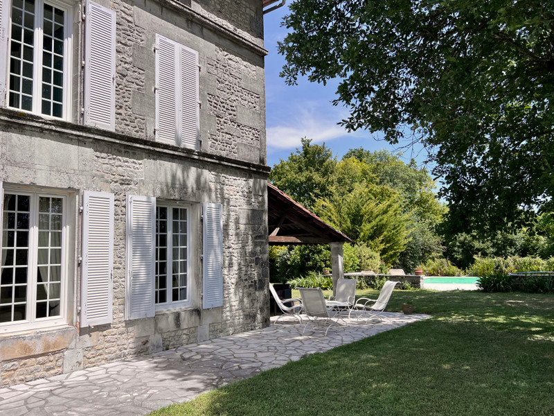 French property for sale in Jarnac, Charente - €472,500 - photo 1