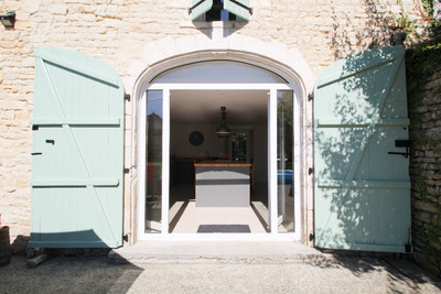 French property for sale in Chives, Charente-Maritime - €167,400 - photo 1