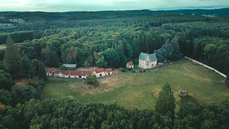 French property for sale in Condat-sur-Ganaveix, Corrèze - €699,990 - photo 14