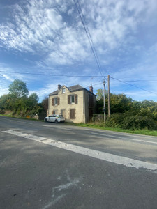 house for sale in Mayenne