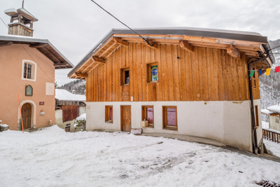 Chalet à vendre à Saint-Jean-de-Belleville, Savoie, Rhône-Alpes, avec Leggett Immobilier