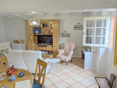 French property for sale in Feusines, Indre - €162,000 - photo 2