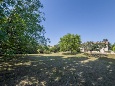 French property for sale in Angoulême, Charente - €419,000 - photo 1