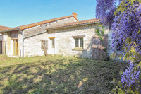 property to renovate for sale in Monts-sur-GuesnesVienne Poitou_Charentes