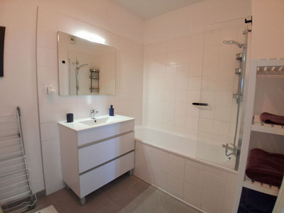 French property for sale in Sète, Hérault - €378,000 - photo 10
