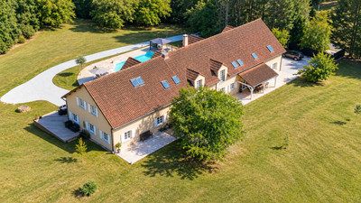 French property for sale in Les Farges, Dordogne - €1,223,404 - photo 1