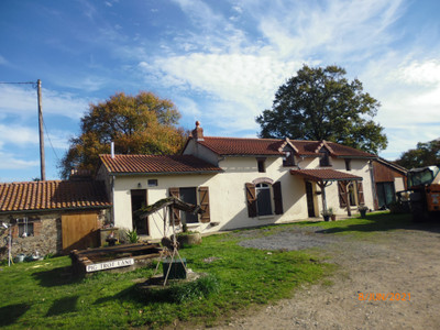 Maison à vendre à Saint-Barbant, Haute-Vienne, Limousin, avec Leggett Immobilier