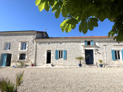 Maison à vendre à Cierzac, Charente-Maritime, Poitou-Charentes, avec Leggett Immobilier