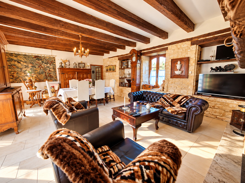 French property for sale in Jayac, Dordogne - €368,000 - photo 1