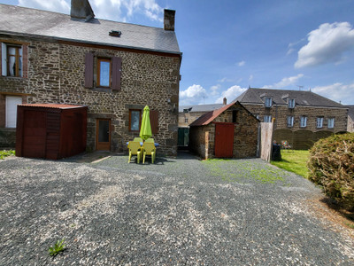 French property for sale in Couesmes-Vaucé, Mayenne - €74,950 - photo 2