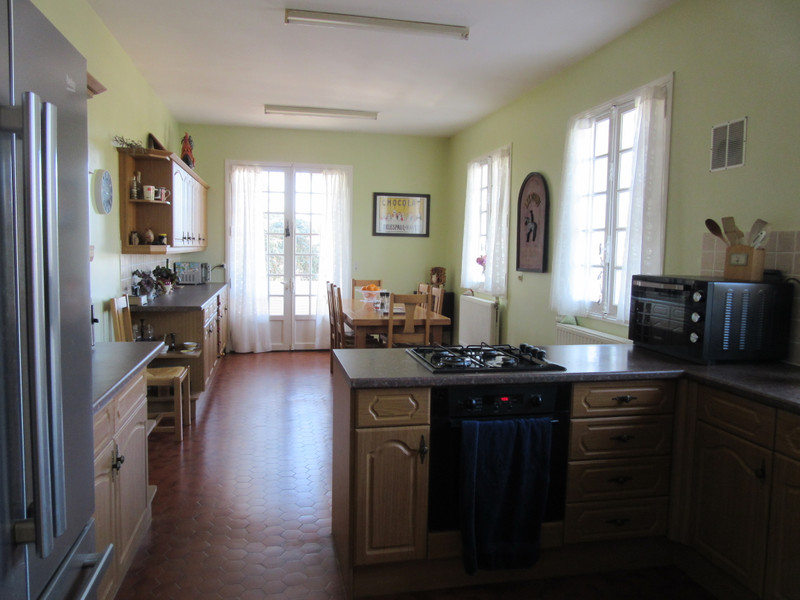 French property for sale in Château-Garnier, Vienne - &#8364;246,100 - photo 3
