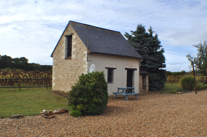 French property for sale in Mouliherne, Maine-et-Loire - €314,500 - photo 2