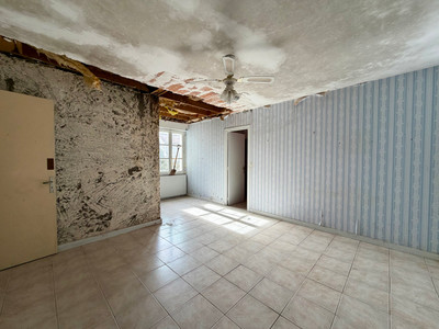 French property for sale in Chabanais, Charente - €66,600 - photo 9