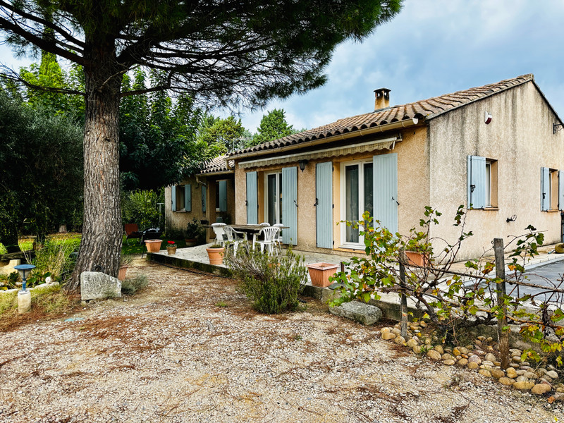 French property for sale in Courthézon, Vaucluse - €375,000 - photo 8