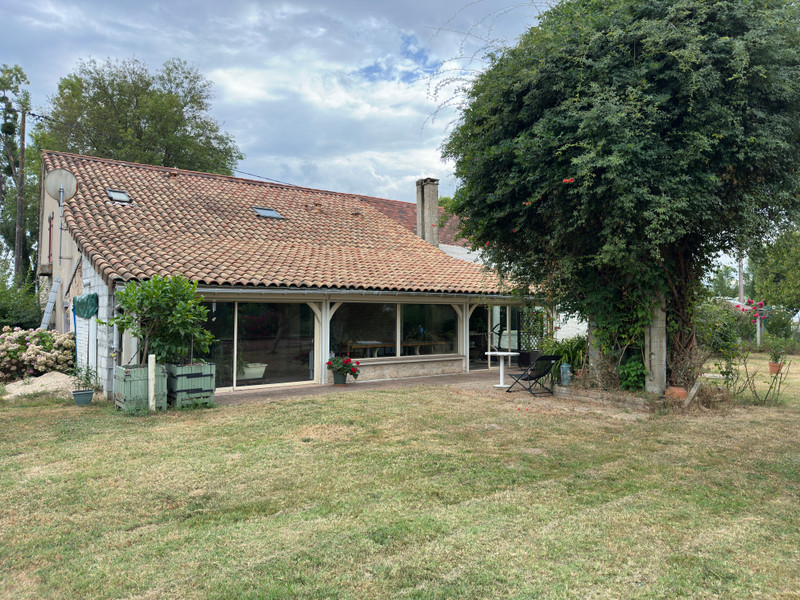 French property for sale in Saint-Pierre-d'Eyraud, Dordogne - €199,999 - photo 9