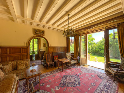 Magnificent 8-bedroom mansion with outbuildings and heated indoor swimming pool for sale at 95620 Parmain