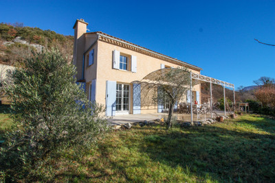 Maison à vendre à Savoillan, Vaucluse, PACA, avec Leggett Immobilier