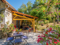 Maison à vendre à Saint-Gourson, Charente - 466.400 € - photo 6