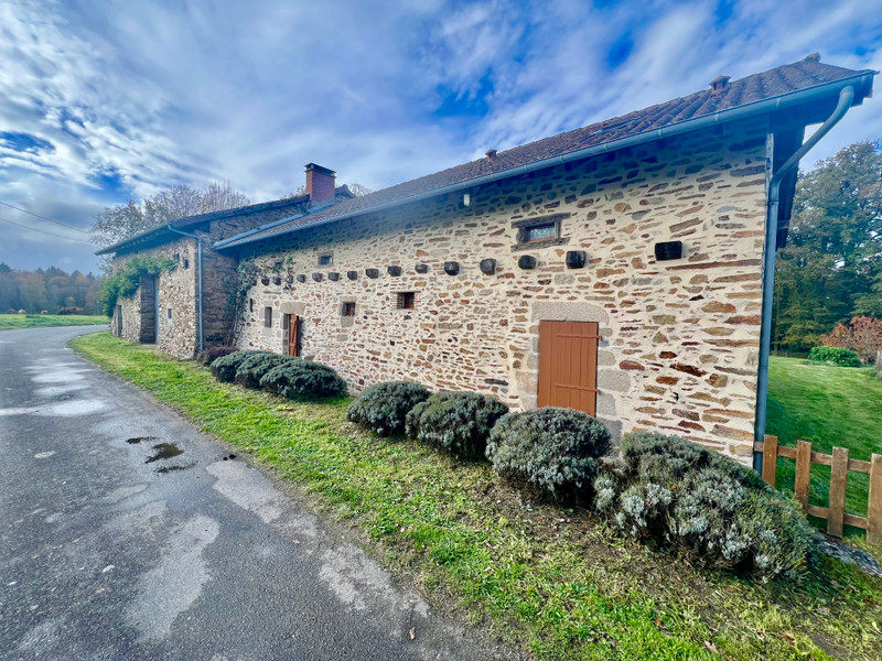 French property for sale in Cussac, Haute-Vienne - €288,500 - photo 0